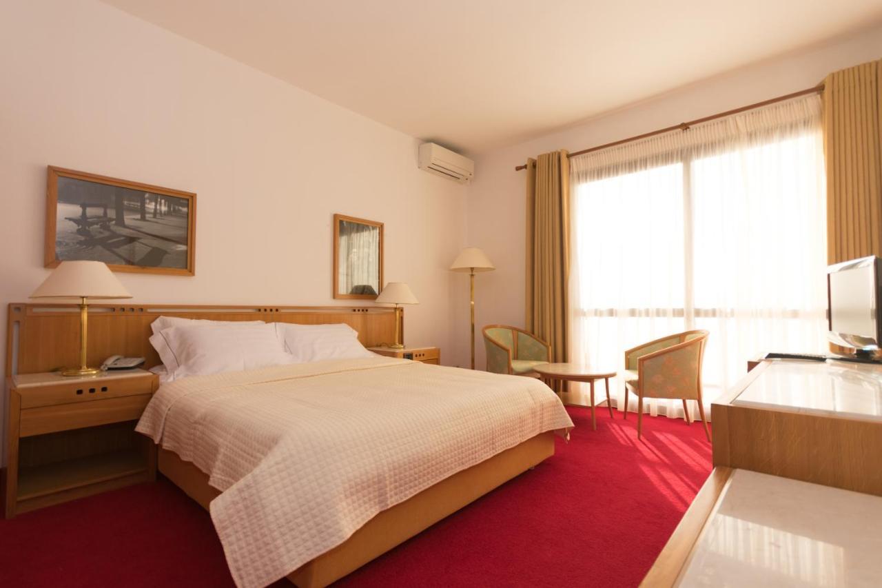 Chateau Linza Resort Tirana Zewnętrze zdjęcie